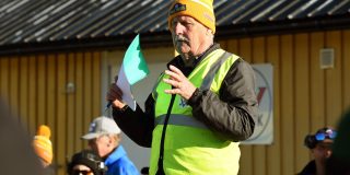 📷 MATS RAGNARSSON (arkiv )
Eldsjälen Leif Sjöström brinner för sitt motorintresse och är nu med och "roddar" runt klubbens UTH lördag 4 oktober på Pengfors Motorstadion.