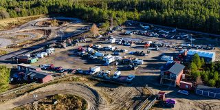 📷 MATS RAGNARSSON  En fin, fin höstdag mötte både tävlande, publik och media då StöckeSvets Racet i Folkrace kördes under lördag 17 oktober på Bussjö Motorstadion.